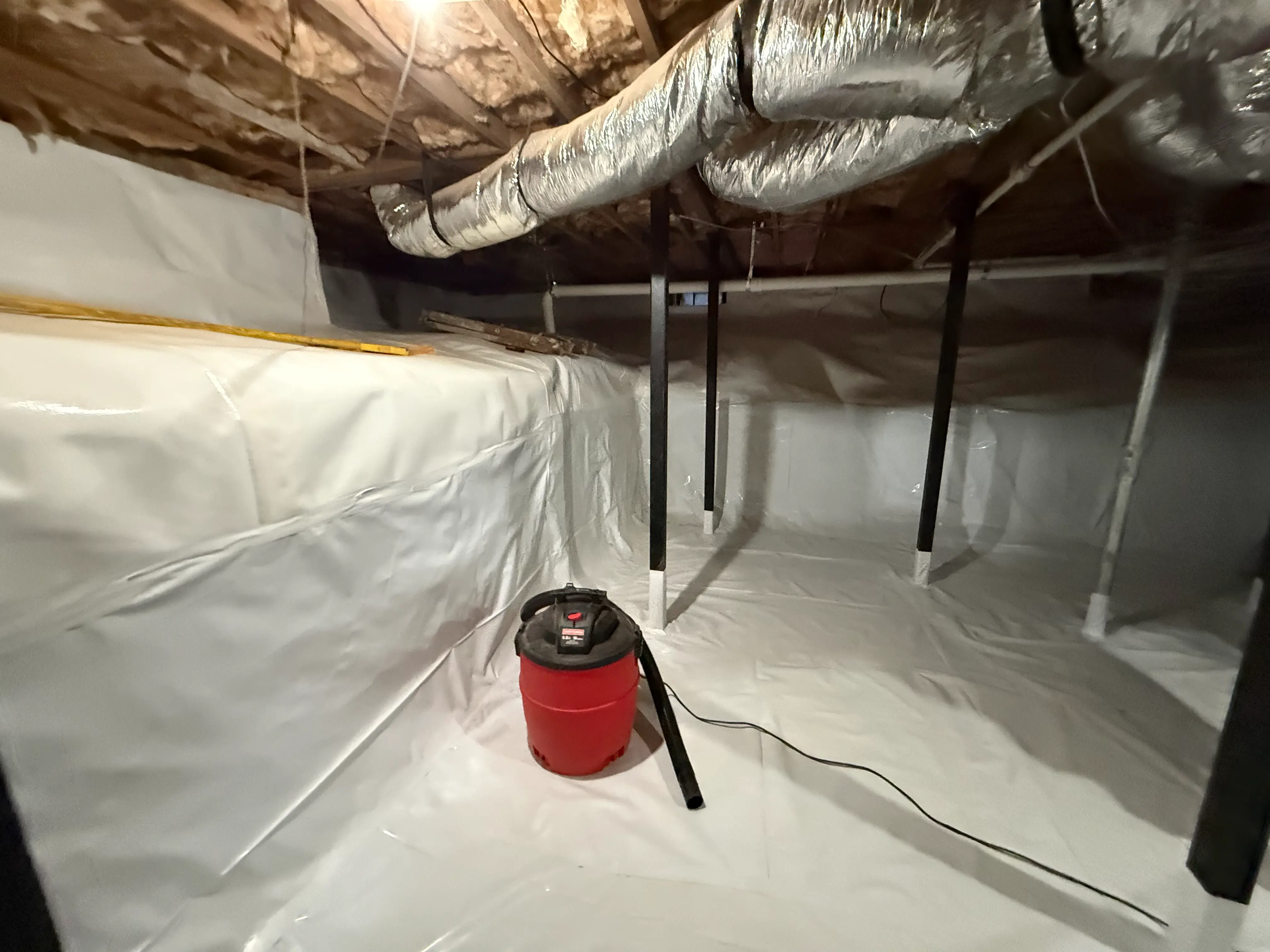 crawlspace encapsulation vapor barrier installation